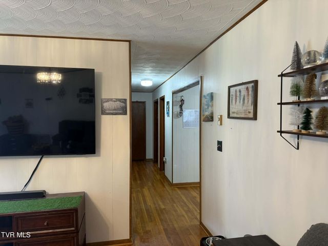 73 Fork Ridge Road, Lebanon, VA 24266