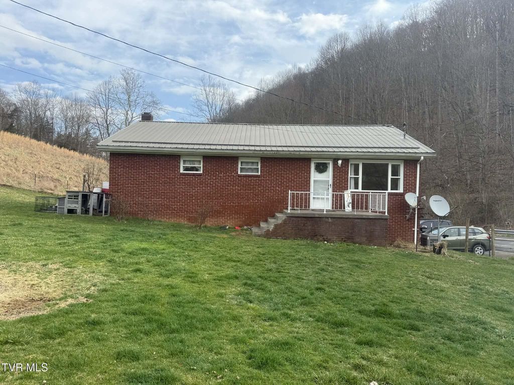 73 Fork Ridge Road, Lebanon, VA 24266