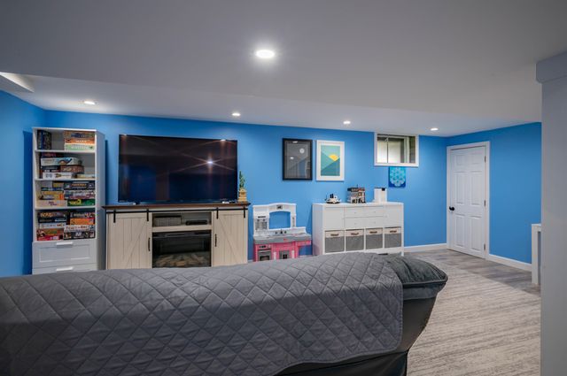 39 Norwich Road, Nashua, NH 03062