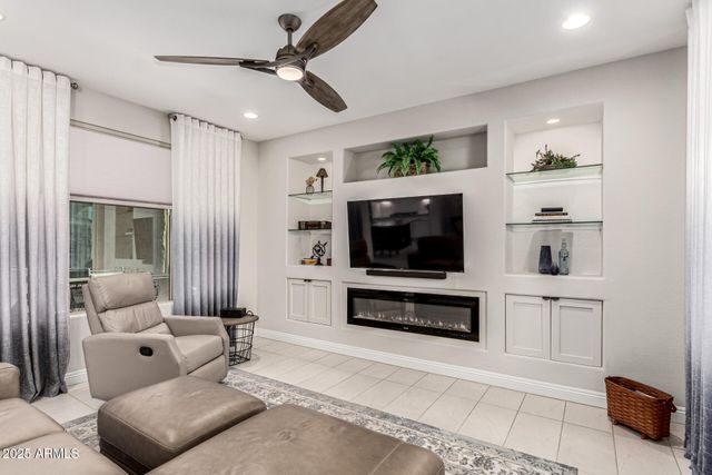 4138 N HAWTHORN Drive, Florence, AZ 85132