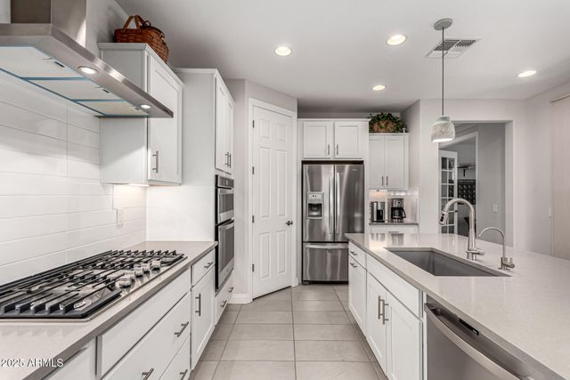 4138 N HAWTHORN Drive, Florence, AZ 85132