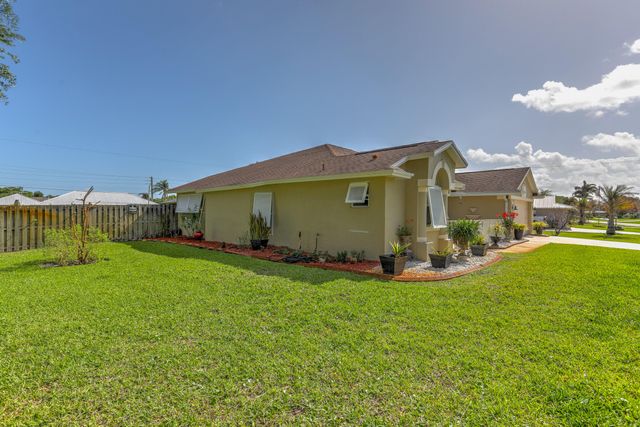 2025 SE Allamanda Drive, Port St. Lucie, Port St Lucie, FL 34952