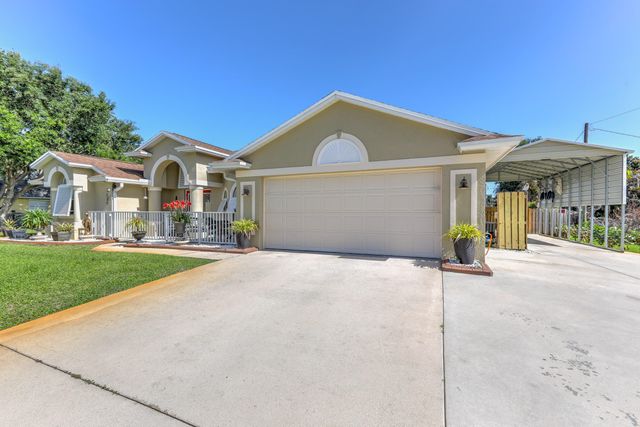 2025 SE Allamanda Drive, Port St. Lucie, Port St Lucie, FL 34952