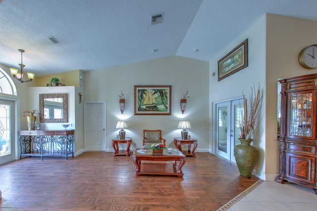 2025 SE Allamanda Drive, Port St. Lucie, Port St Lucie, FL 34952