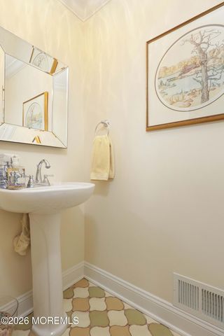 33 Chapin Avenue, Red Bank, NJ 07701