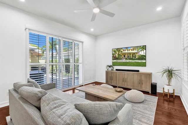 111 LEATHER LEAF Drive, Jupiter, FL 33458