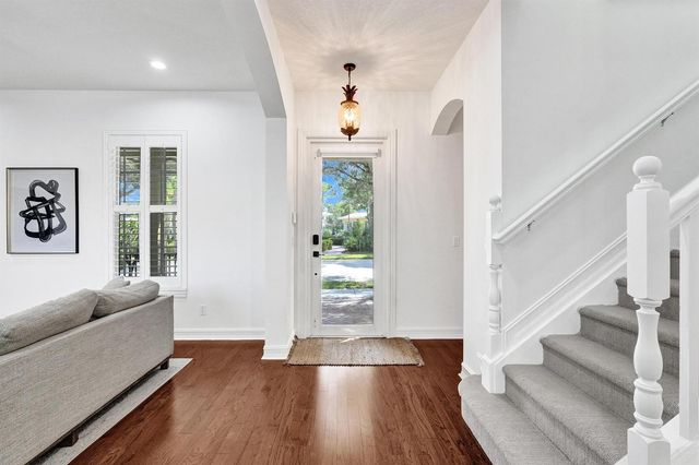 111 LEATHER LEAF Drive, Jupiter, FL 33458