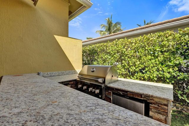 111 LEATHER LEAF Drive, Jupiter, FL 33458