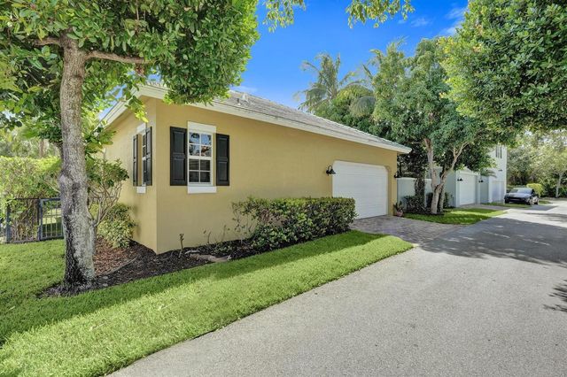 111 LEATHER LEAF Drive, Jupiter, FL 33458