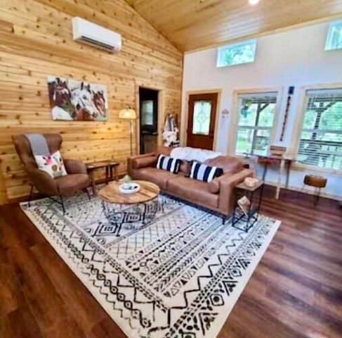 311 County Road 2724, Mineola, TX 75773