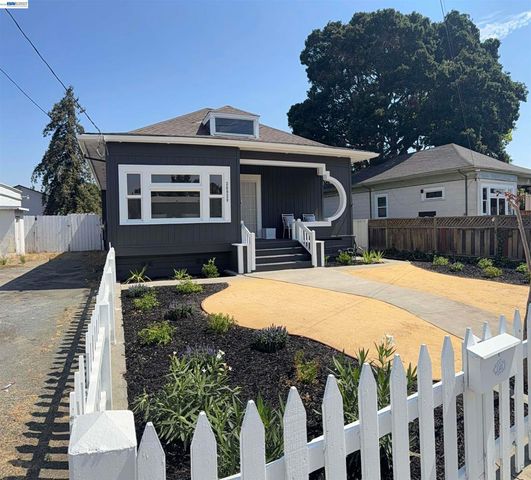 36928 Magnolia St, Newark, CA 94560