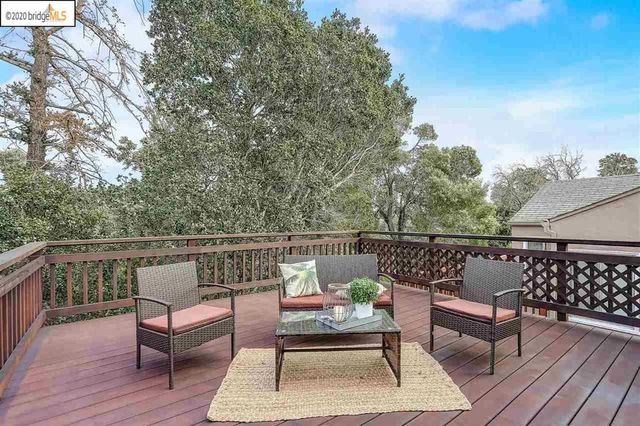 9332 Granada Ave, Oakland, CA 94605