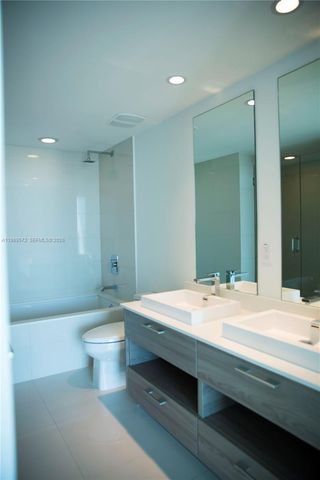 1300 S Miami Ave 4005, Miami, FL 33130