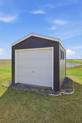 5651 43rd Street S, Fargo, ND 58104