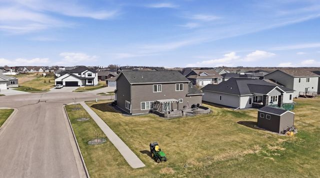 5651 43rd Street S, Fargo, ND 58104