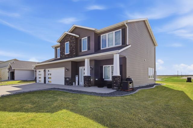 5651 43rd Street S, Fargo, ND 58104