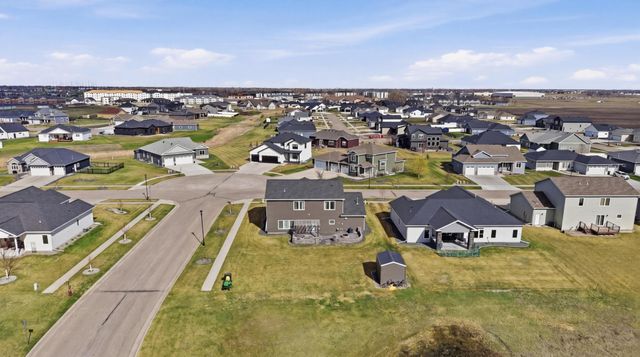 5651 43rd Street S, Fargo, ND 58104