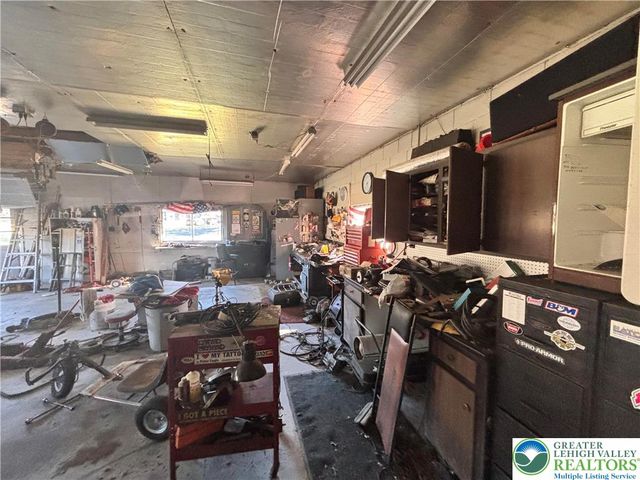 3236 Apples Church Road, Lower Saucon Twp, PA 18015