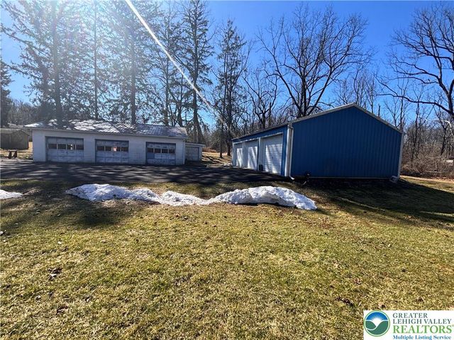 3236 Apples Church Road, Lower Saucon Twp, PA 18015