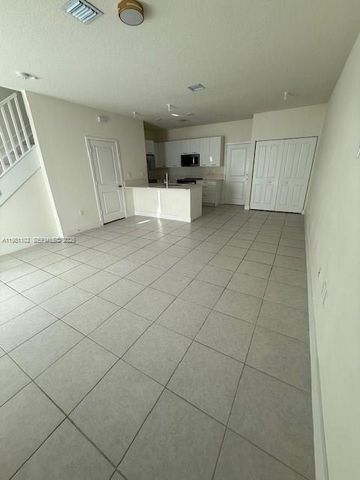 4485 NW 83rd Pkwy, Doral, FL 33166