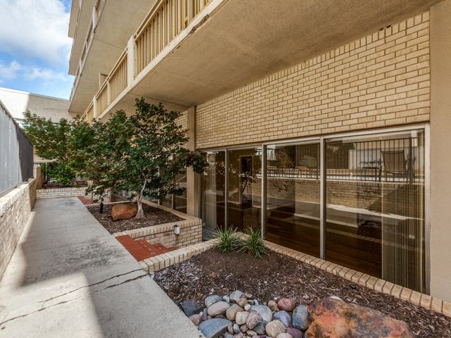 6211 W Northwest Highway G113, Dallas, TX 75225
