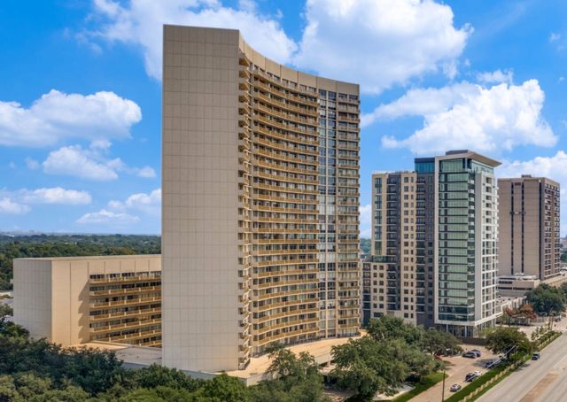 6211 W Northwest Highway G113, Dallas, TX 75225