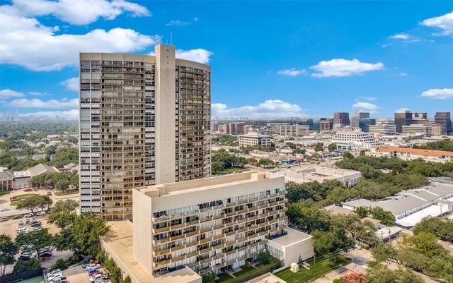 6211 W Northwest Highway G113, Dallas, TX 75225