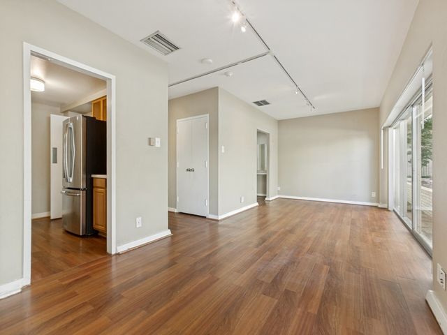 6211 W Northwest Highway G113, Dallas, TX 75225