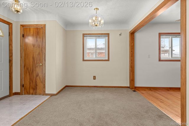 2431 Grange Road, Trenton, MI 48183