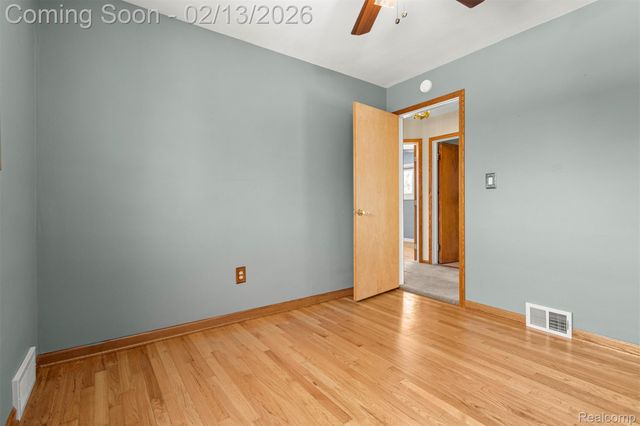 2431 Grange Road, Trenton, MI 48183