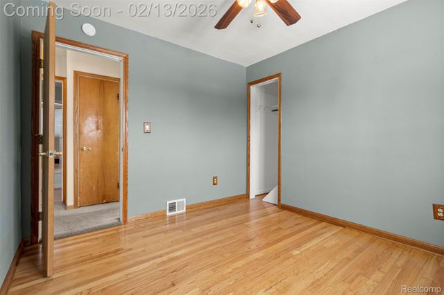 2431 Grange Road, Trenton, MI 48183