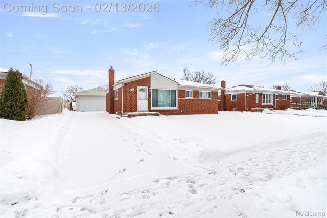 2431 Grange Road, Trenton, MI 48183