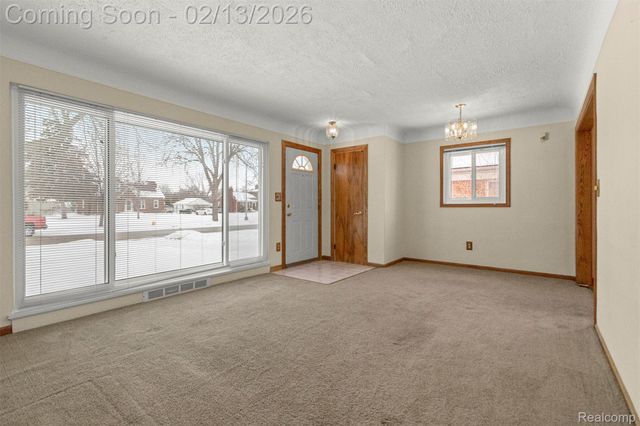 2431 Grange Road, Trenton, MI 48183