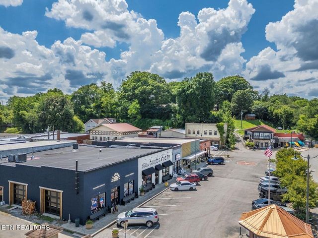 1A Cherohala Skyway, Tellico Plains, TN 37385