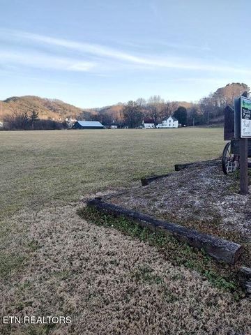 1A Cherohala Skyway, Tellico Plains, TN 37385