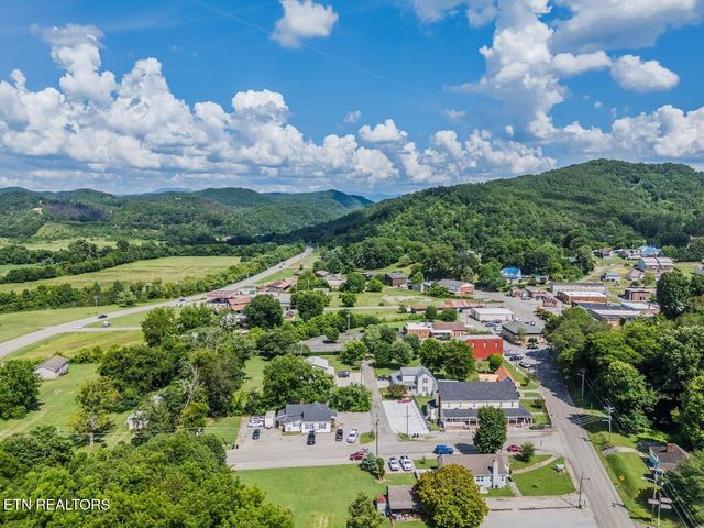 1A Cherohala Skyway, Tellico Plains, TN 37385