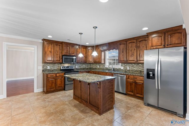 2724 Slate Drive, Huntsville, AL 35803