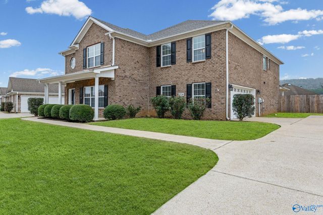 2724 Slate Drive, Huntsville, AL 35803