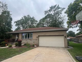 18724 Sherman Street, Lansing, IL 60438