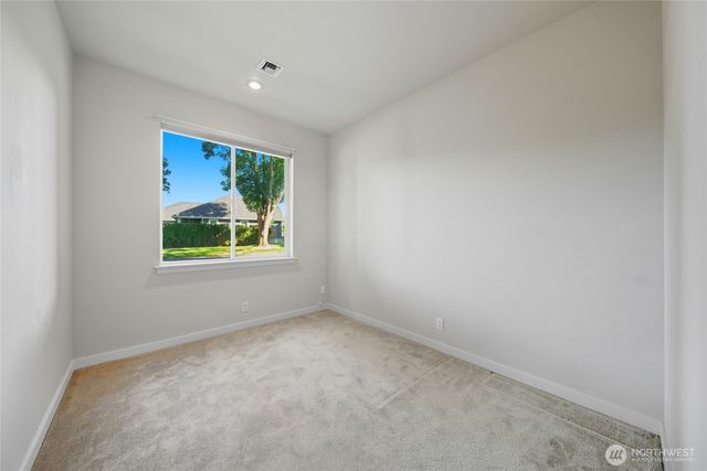 702 SE Creekside Drive, College Place, WA 99324