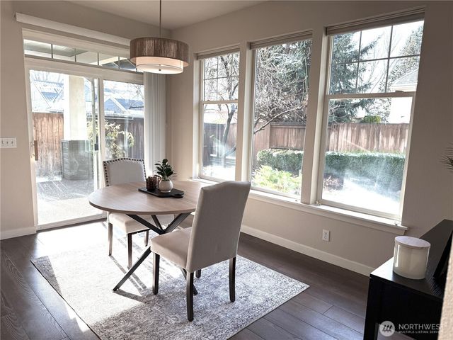 702 SE Creekside Drive, College Place, WA 99324