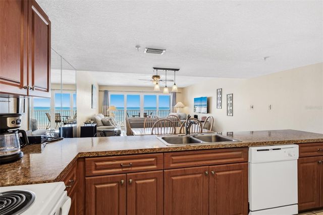 17200 GULF BOULEVARD 202, North Redington Beach, FL 33708