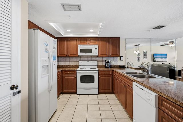 17200 GULF BOULEVARD 202, North Redington Beach, FL 33708