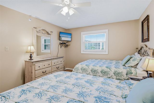 17200 GULF BOULEVARD 202, North Redington Beach, FL 33708