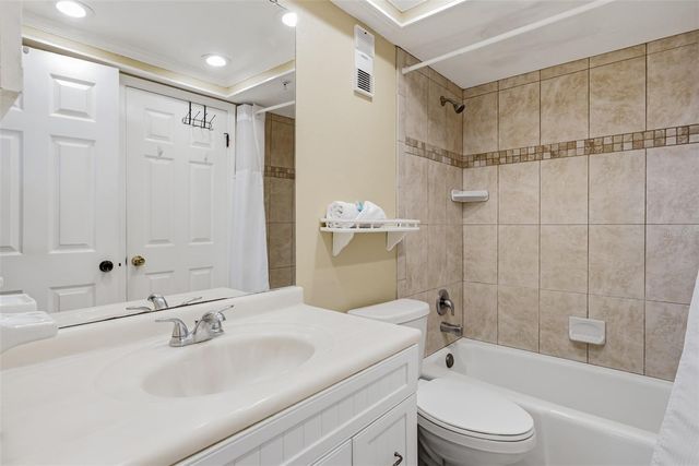 17200 GULF BOULEVARD 202, North Redington Beach, FL 33708