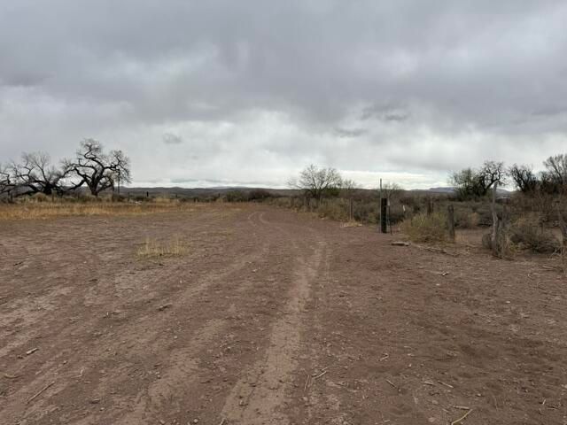 26 Bethel Road, Lemitar, NM 87823