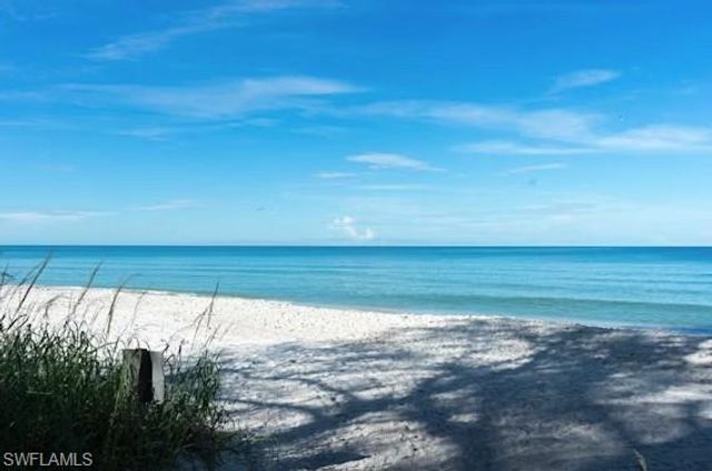 4430 Botanical Place CIR 303, Naples, FL 34112