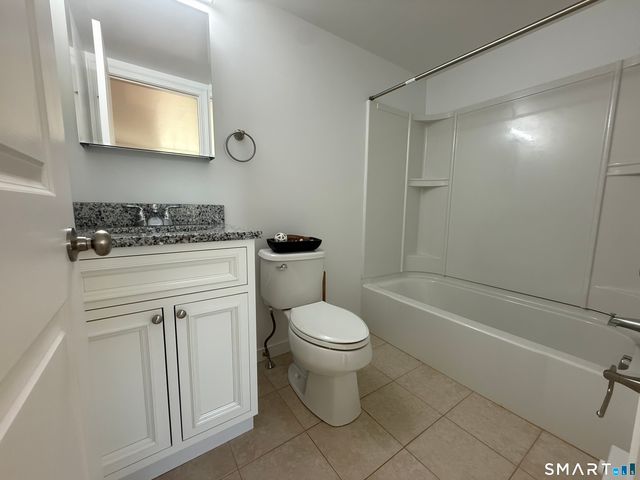9 Brewer Street 3, New London, CT 06320