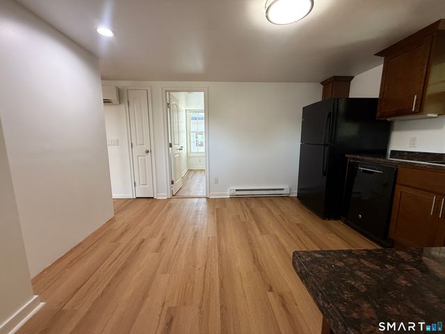 9 Brewer Street 3, New London, CT 06320