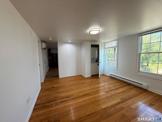 9 Brewer Street 3, New London, CT 06320